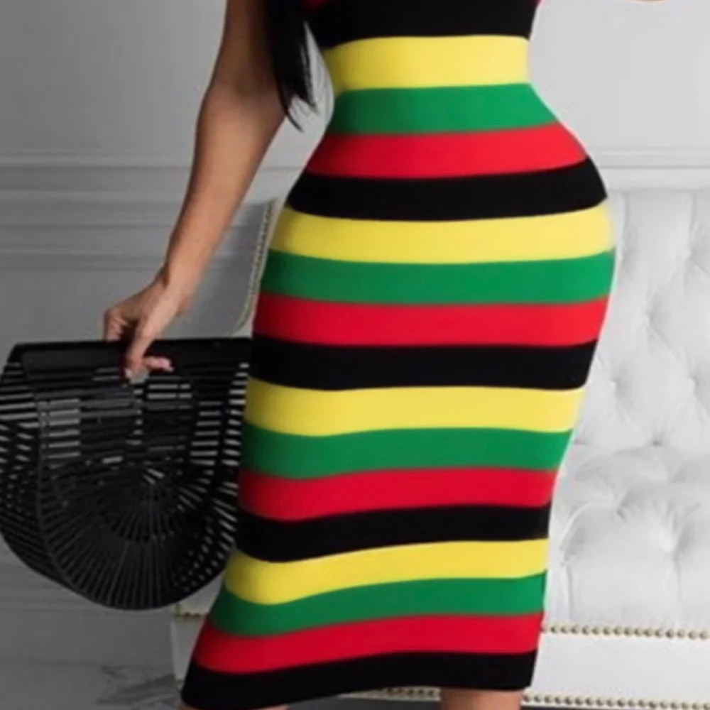 Colorful and striped dress - Picture 2 of 3